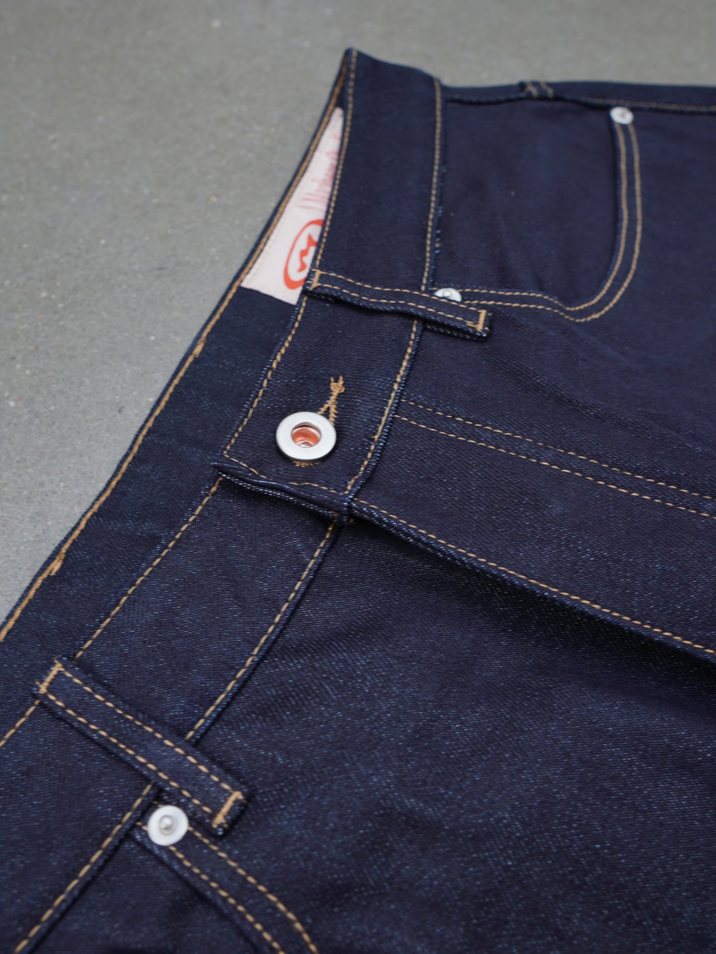 raw denim balloon jeans "pink"