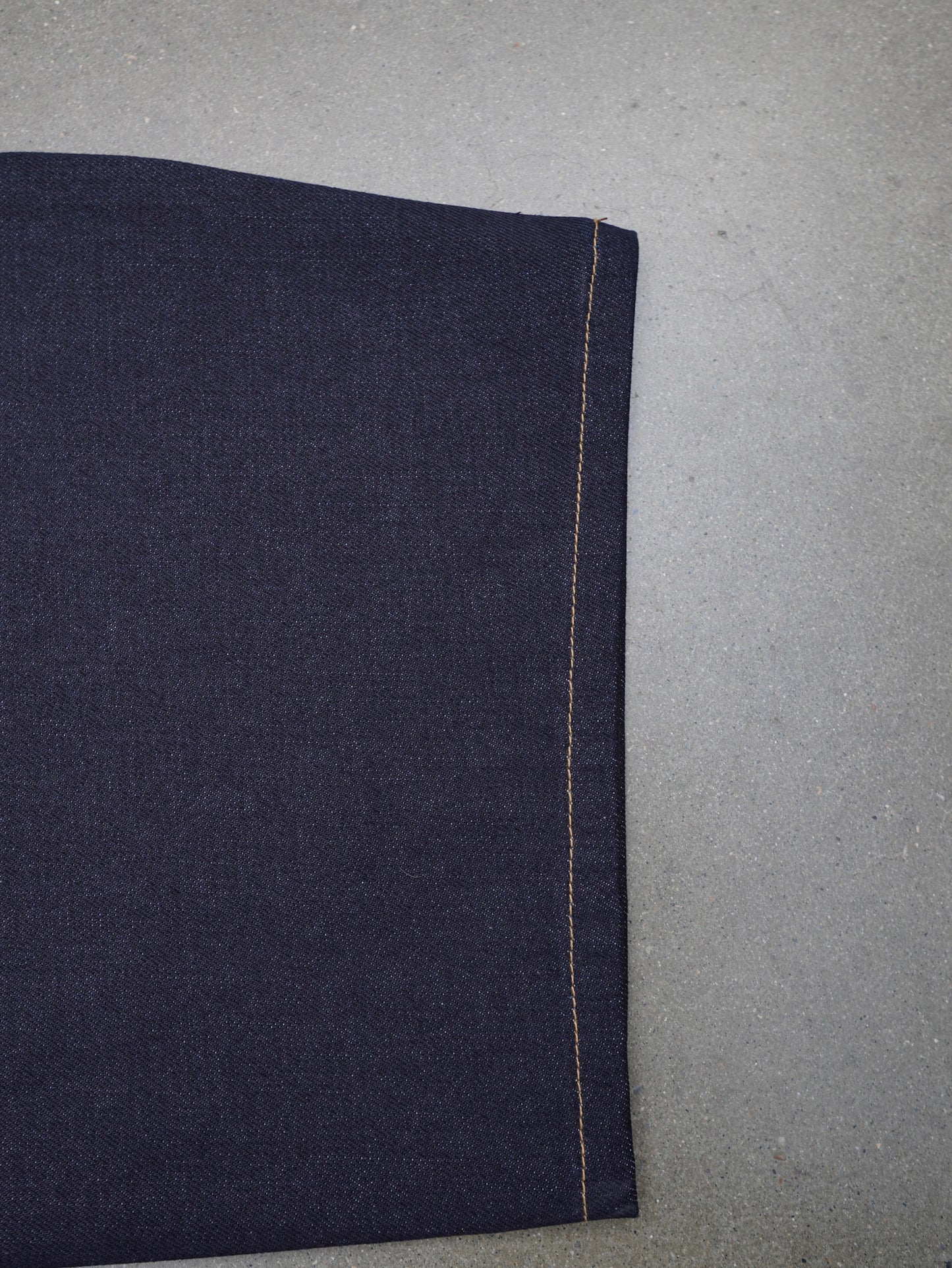 raw denim balloon jeans "pink"