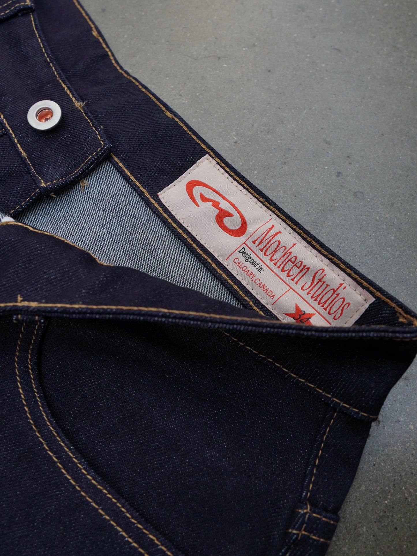 raw denim balloon jeans "pink"